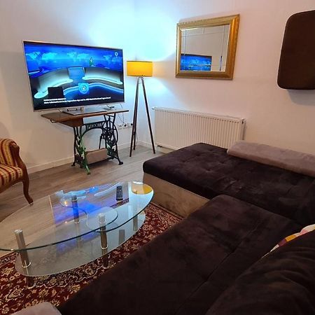 Appartement Lavendel, Ferienwohnung Mit Eigenem Eingang Wie Ein Kleines Haus Bad Salzuflen Exterior photo