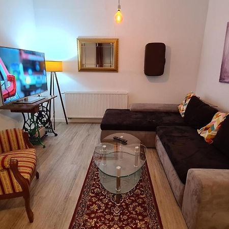 Appartement Lavendel, Ferienwohnung Mit Eigenem Eingang Wie Ein Kleines Haus Bad Salzuflen Exterior photo