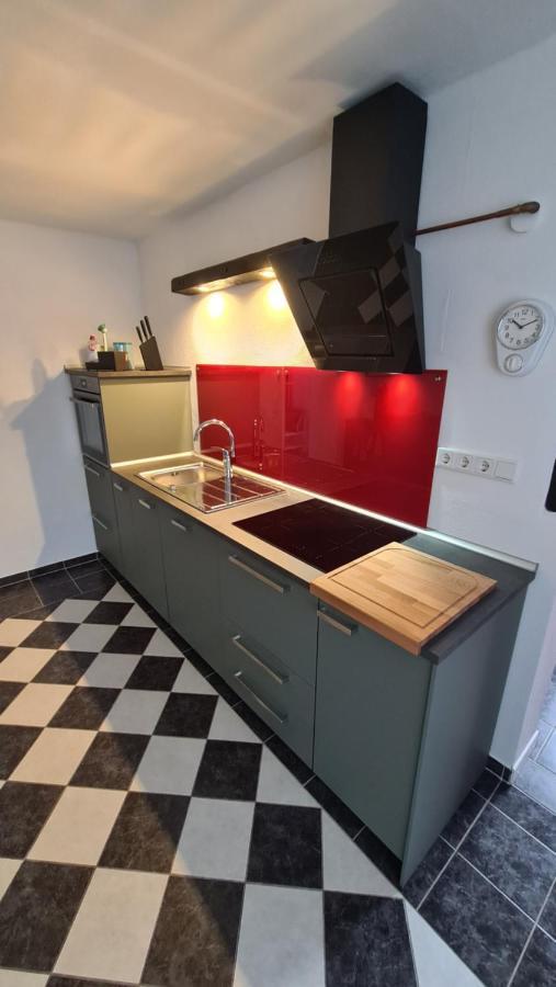 Appartement Lavendel, Ferienwohnung Mit Eigenem Eingang Wie Ein Kleines Haus Bad Salzuflen Exterior photo